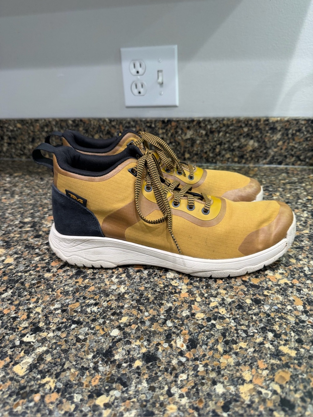 Teva Men's Casual Trainer Sneakers in Mustard and Black 8